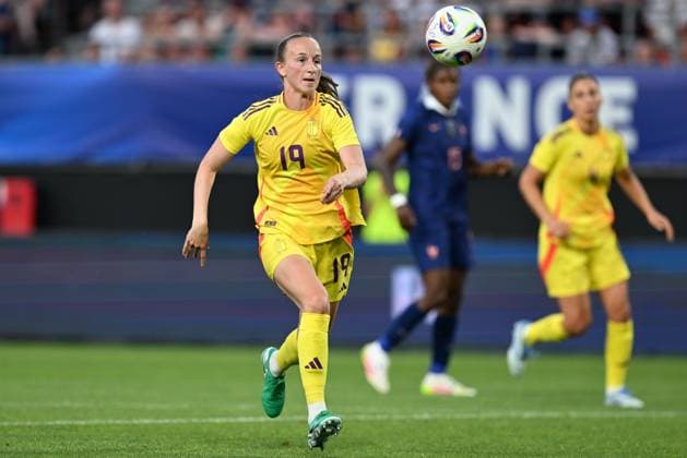 250620 FRANCE VS BELGIUM Sari Kees (19) of Belgium pictured during a friendly game between the national teams of France and Belgium, called the Red Flames ahead of the Women™s Euro 2025 competition, on Friday 20 June 2025 in Leuven , Belgium . PHOTO SPORTPIX David Catry Leuven Den Dreef Belgium  Copyright: xSportpix.bex xDavidxCatryxDavidxCatryx