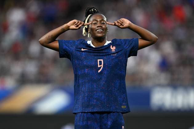 250620 FRANCE VS BELGIUM Melvine Malard (9) of France celebrates after scoring the 2-0 goal during a friendly game between the national teams of France and Belgium, called the Red Flames ahead of the Women™s Euro 2025 competition, on Friday 20 June 2025 in Leuven , Belgium . PHOTO SPORTPIX David Catry Leuven Den Dreef Belgium  Copyright: xSportpix.bex xDavidxCatryxDavidxCatryx