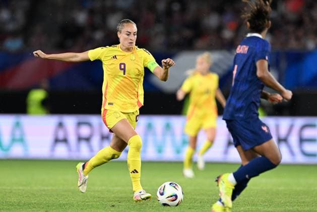 250620 FRANCE VS BELGIUM Tessa Wullaert (9) of Belgium pictured during a friendly game between the national teams of France and Belgium, called the Red Flames ahead of the Women™s Euro 2025 competition, on Friday 20 June 2025 in Leuven , Belgium . PHOTO SPORTPIX David Catry Leuven Den Dreef Belgium  Copyright: xSportpix.bex xDavidxCatryxDavidxCatryx
