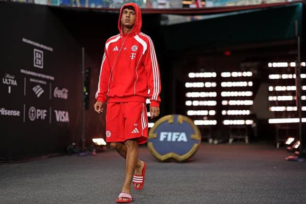 20th June 2025; Hard Rock Stadium, Miami, USA; Adam Aznou of FC Bayern arrive for the match between FC Bayern Munich and CA Boca Juniors, for the 2st round of group C in the FIFA Club World Cup 2025, at Hard Rock Stadium  ActionPlus12803351 HeulerxAndrey