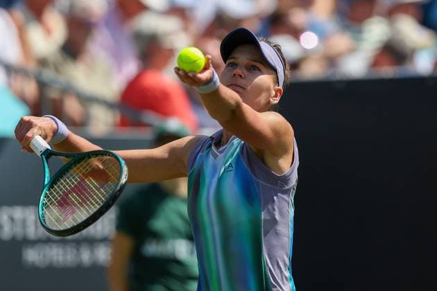 Bad Homburg on 21 06 2025 Womens Tennis Tournament WTA 500 Bad Homburg Open powered by Solarwatt 2025 Veronika Kudermetova vs Arantxa Rus NL v l , Veronika Kudermetova makes a serve Copyright: JoaquimxFerreira