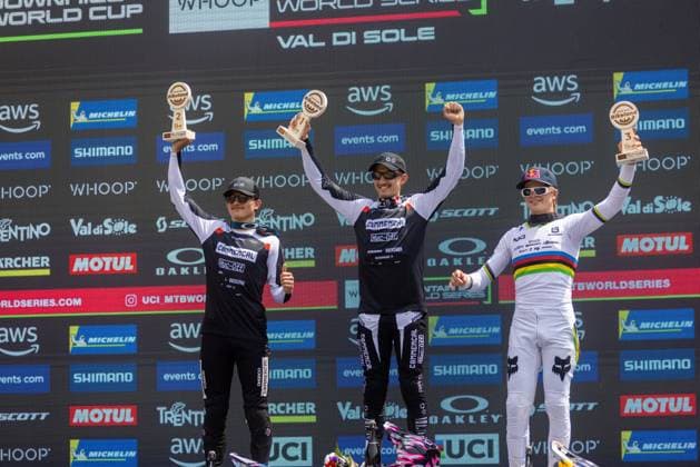 Whoop Mountainbike Downhill Worldcup Val di Sole Till ALRAN COMMENCAL MUC OFF BY RIDING ADDICTION Max ALRAN COMMENCAL MUC OFF BY RIDING ADDICTION also leads the overall Asa VERMETTE FRAMEWORKS RACING 5DEV at Whoop Mountainbike Downhill Worldcup Val di Sole, 21 06 2025,in , photo Sebastian Sternemann
