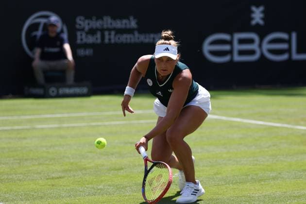 Bad Homburg on 21 06 2025 Tennis Womens Tournament WTA 500 Bad Homburg Open powered by Solarwatt 2025, Match Olga Danilovic SER vs Natasja Schunk GER , v l , Natasja Schunk GER plays a forehand Copyright: JoaquimxFerreira