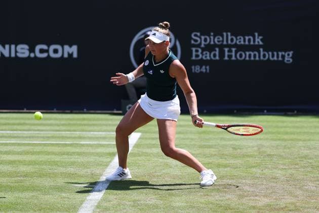 Bad Homburg on 21 06 2025 Tennis Womens Tournament WTA 500 Bad Homburg Open powered by Solarwatt 2025, Match Olga Danilovic SER vs Natasja Schunk GER , v l , Natasja Schunk GER plays a forehand Copyright: JoaquimxFerreira