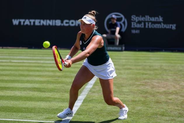 Bad Homburg on 21 06 2025 Tennis Womens Tournament WTA 500 Bad Homburg Open powered by Solarwatt 2025, Match Olga Danilovic SER vs Natasja Schunk GER , v l , Natasja Schunk GER plays a forehand Copyright: JoaquimxFerreira