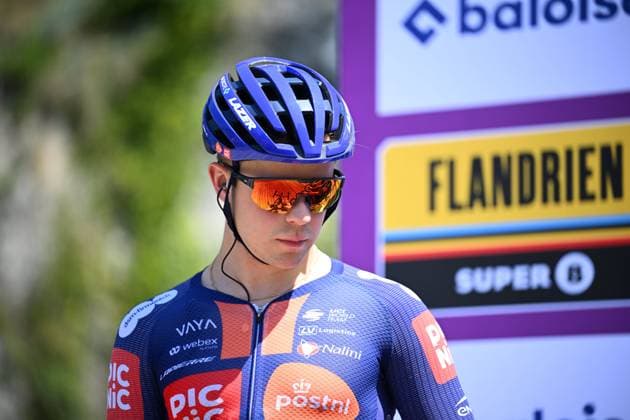 Baloise Belgium Tour 2025 Stage 4 DURBUY, BELGIUM - JUNE 21 : Van Uden Casper (NED) of Team Picnic PostNL on stage before the start of the race during stage 4 of the 94th edition of Baloise Tour of Belgium an UCI ProSeries 2.Pro cycling road race stage for Men Elite of 173.4 km with start in Durbuy and finish in Durbuy on June 21, 2025 in Durbuy, Belgium, 21 06 2025 ( Motordriver Guy De Vuyst - Durbuy Belgium  Copyright: xTomasxSiskx