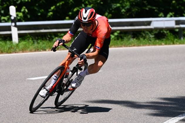 Tour de Suisse 2025 Stage 7 EMMETTEN, SWITZERLAND - JUNE 21 : Rider of INEOS Grenadiers during stage 7 of the 88th edition of Tour de Suisse an UCI World Tour 2.UWT cycling road race stage for Men Elite of 207.3 km with start in Neuhausen am Rheinfall and finish in Emmetten on June 21, 2025 in Emmetten, Switzerland, 21 06 2025 ( Motordriver Kenny Verfaillie - Emmetten Switzerland  Copyright: xVincentxKalutx