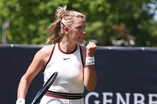 Bad Homburg on 21 06 2025 Womens Tennis Tournament WTA 500 Bad Homburg Open powered by Solarwatt 2025, Match Cat McNally USA against Victoria Azarenka v l , Victoria Azarenka cheers, clenches her fist Copyright: JoaquimxFerreira