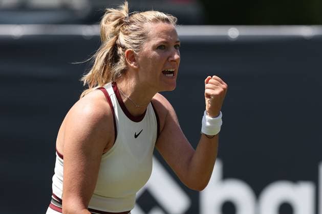 Bad Homburg on 21 06 2025 Womens Tennis Tournament WTA 500 Bad Homburg Open powered by Solarwatt 2025, Match Cat McNally USA against Victoria Azarenka v l , Victoria Azarenka cheers, clenches her fist Copyright: JoaquimxFerreira
