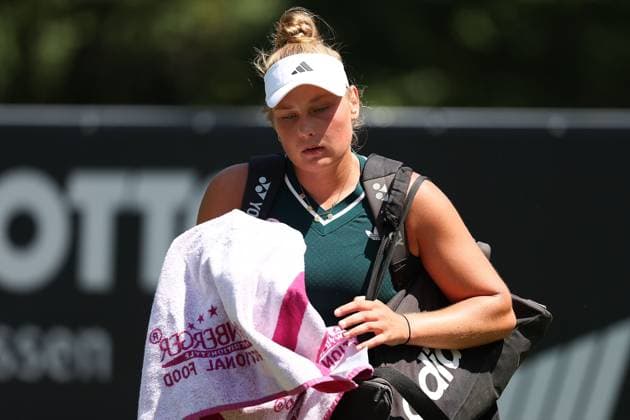 Bad Homburg on 21 06 2025 Tennis Ladies Tournament WTA 500 Bad Homburg Open powered by Solarwatt 2025, Match Olga Danilovic SER vs Natasja Schunk GER v l , Natasja Schunk GER disappointed, disappointed looking, dissapointed, sad, frustrated, frustrated, frustrated Copyright: JoaquimxFerreira