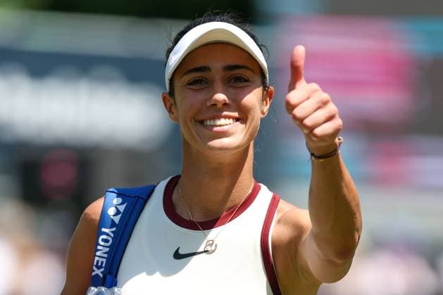 Bad Homburg on 21 06 2025 Tennis Womens Tournament WTA 500 Bad Homburg Open powered by Solarwatt 2025, Match Olga Danilovic SER against Natasja Schunk GER v l , Olga Danilovic SER thumbs up, happy about the victory Copyright: JoaquimxFerreira