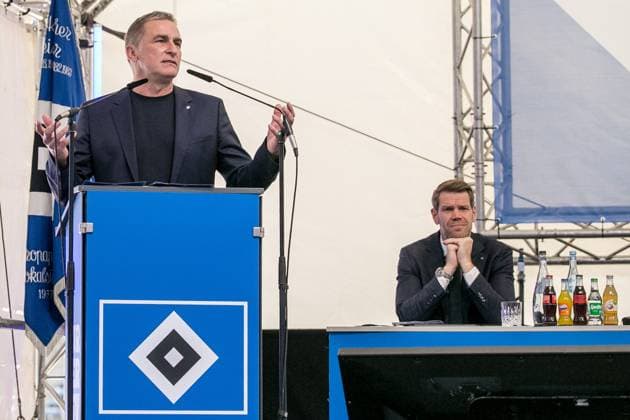 Head of Sport Stefan Kuntz HSV speaks to the members Eric Huwer Chief Financial Officer Germany , Hamburg , Volksparkstadion , Football , 1 Bundesliga , Hamburger SV General Meeting