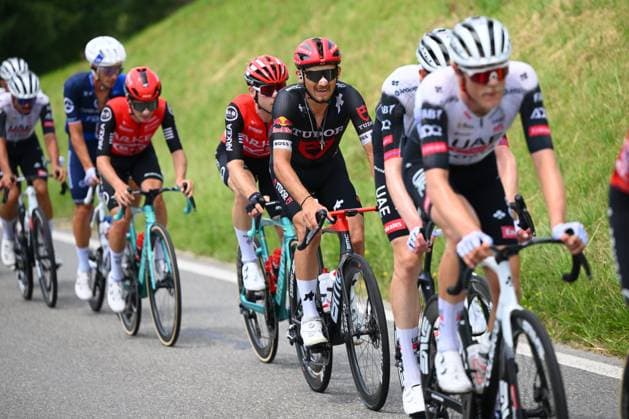 Tour de Suisse 2025 Stage 7 EMMETTEN, SWITZERLAND - JUNE 21 : Rider of Tudor Pro Cycling Team in action during stage 7 of the 88th edition of Tour de Suisse an UCI World Tour 2.UWT cycling road race stage for Men Elite of 207.3 km with start in Neuhausen am Rheinfall and finish in Emmetten on June 21, 2025 in Emmetten, Switzerland, 21 06 2025 ( Motordriver Kenny Verfaillie - Emmetten Switzerland  Copyright: xVincentxKalutx