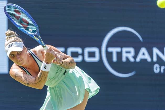 21 06 2025 Tennis WTA Tour Berlin, Singles, Women, Semifinals, Marketa Vondrousova CZE Samsonova Russia , Steffi Graf Stadium Marketa Vondrousova returns a ball Tennis WTA Tour Berlin