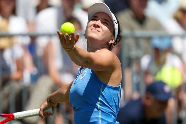 Bad Homburg on 21 06 2025 Womens Tennis Tournament WTA 500 Bad Homburg Open powered by Solarwatt 2025 Eva Lys GER vs Ana Konjuh CRO v l , Eva Lys GER makes a serve Copyright: JoaquimxFerreira