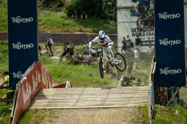 Whoop Mountainbike Downhill Worldcup Val di Sole HÖLL Valentina YT MOBat Whoop Mountainbike Downhill Worldcup Val di Sole, 21 06 2025,in , photo Sebastian Sternemann
