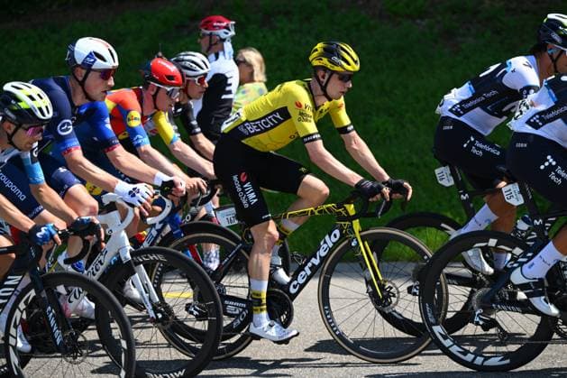 Tour de Suisse 2025 Stage 7 EMMETTEN, SWITZERLAND - JUNE 21 : Lemmen Bart (NED) of Team Visma Lease a Bike in action during stage 7 of the 88th edition of Tour de Suisse an UCI World Tour 2.UWT cycling road race stage for Men Elite of 207.3 km with start in Neuhausen am Rheinfall and finish in Emmetten on June 21, 2025 in Emmetten, Switzerland, 21 06 2025 ( Motordriver Kenny Verfaillie - Emmetten Switzerland  Copyright: xVincentxKalutx
