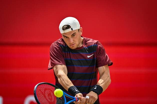 21st June 2025; HSBC Championships, Queens Club, West Kensington, London, England: HSBC Mens Championships Queens Club, Day 6; Jack Draper (GBR) hits a backhand in his semi final match against Jiri Lehecka (CZE)  ActionPlus12803517 GodfreyxPitt