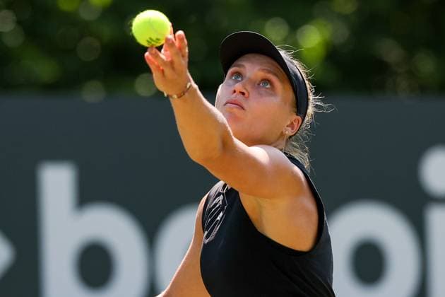 Bad Homburg on 21 06 2025 Womens Tennis Tournament WTA 500 Bad Homburg Open powered by Solarwatt 2025 Match Vitalia Djatchenko vs Yuliia Starodubzeva UKR v l , Yuliia Starodubzeva UKR makes a serve Copyright: JoaquimxFerreira