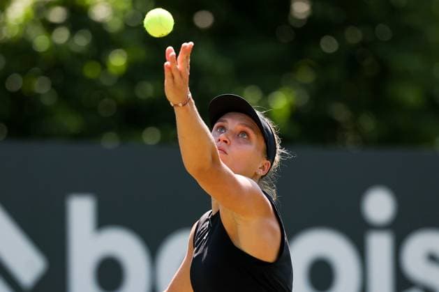Bad Homburg on 21 06 2025 Womens Tennis Tournament WTA 500 Bad Homburg Open powered by Solarwatt 2025 Match Vitalia Djatchenko vs Yuliia Starodubzeva UKR v l , Yuliia Starodubzeva UKR makes a serve Copyright: JoaquimxFerreira