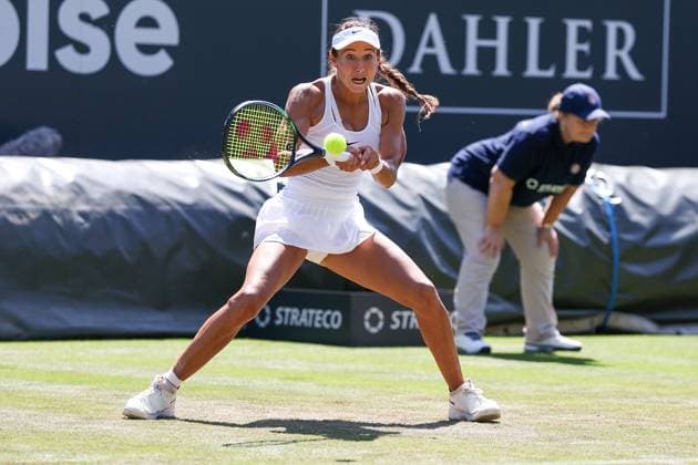 Bad Homburg on 21 06 2025 Tennis Womens Tournament WTA 500 Bad Homburg Open powered by Solarwatt 2025 Match Vitalia Djatchenko vs Yuliia Starodubzeva UKR v l , Vitalia Djatchenko plays a backhand Copyright: JoaquimxFerreira