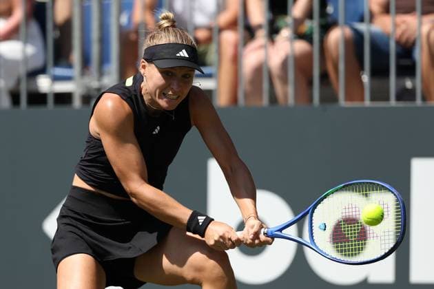 Bad Homburg on 21 06 2025 Womens Tennis Tournament WTA 500 Bad Homburg Open powered by Solarwatt 2025 Match Vitalia Djatchenko vs Yuliia Starodubzeva UKR v l , Yuliia Starodubzeva UKR plays a backhand Copyright: JoaquimxFerreira