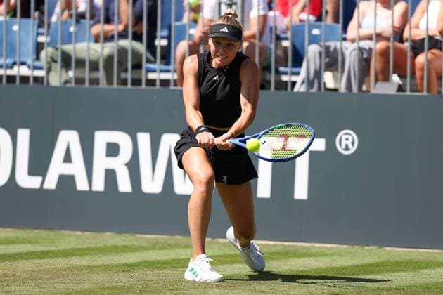Bad Homburg on 21 06 2025 Womens Tennis Tournament WTA 500 Bad Homburg Open powered by Solarwatt 2025 Match Vitalia Djatchenko vs Yuliia Starodubzeva UKR v l , Yuliia Starodubzeva UKR plays a backhand Copyright: JoaquimxFerreira