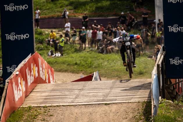 Whoop Mountainbike Downhill Worldcup Val di Sole DAPRELA Thibaut ROGUE RACING SR SUNTOURat Whoop Mountainbike Downhill Worldcup Val di Sole, 21 06 2025,in , photo Sebastian Sternemann