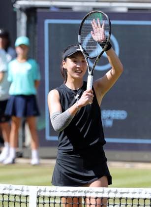 Wang Xinyu CHN celebrates after beating Lyudmila Samsonova RUS at the Steffi Graf Stadium Sport Semifinal HYLO Berlin Tennis Open Women on grass 21 06 2025