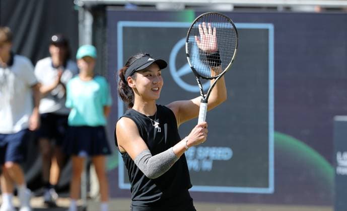 Wang Xinyu CHN celebrates after beating Lyudmila Samsonova RUS at the Steffi Graf Stadium Sport Semifinal HYLO Berlin Tennis Open Women on grass 21 06 2025