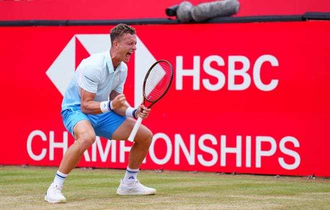 Sport Bilder des Tages Jiri Lehecka celebrates his semi final win over Jack Draper Queen s Club Championships, Day 13, Queen s Club, West Kensington, London, UK - 21 Jun 2025  Copyright: xJavierxGarcia Shutterstockx 15366610ac