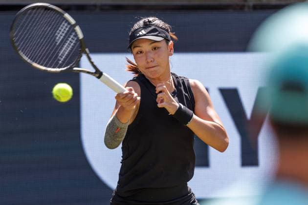 21 06 2025 Tennis WTA Tour Berlin, Singles, Women, Semifinals, Xinyu Wang CHN Ludmilla Samsonova Russia , Steffi Graf Stadium Xinyu Wang returns a ball Tennis WTA Tour Berlin