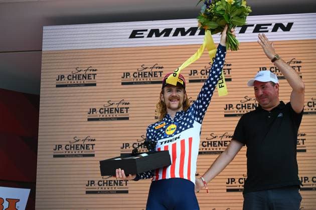 Tour de Suisse 2025 Stage 7 EMMETTEN, SWITZERLAND - JUNE 21 : Simmons Quinn (USA) of Lidl - Trek on the podium during stage 7 of the 88th edition of Tour de Suisse an UCI World Tour 2.UWT cycling road race stage for Men Elite of 207.3 km with start in Neuhausen am Rheinfall and finish in Emmetten on June 21, 2025 in Emmetten, Switzerland, 21 06 2025 ( Motordriver Kenny Verfaillie - Emmetten Switzerland  Copyright: xVincentxKalutx