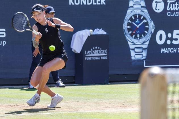 21 06 2025 Tennis WTA Tour Berlin, Singles, Women, Semifinals, Xinyu Wang CHN Ludmilla Samsonova Russia , Steffi Graf Stadium Xinyu Wang returns a ball Tennis WTA Tour Berlin