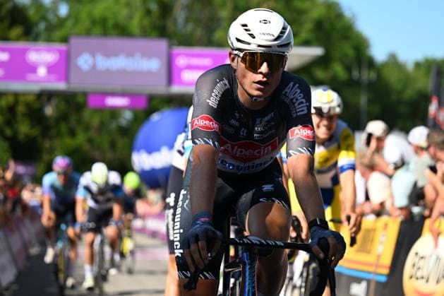 Baloise Belgium Tour 2025 Stage 4 DURBUY, BELGIUM - JUNE 21 : Philipsen Jasper (BEL) of Alpecin-Deceuninck at the finish line during stage 4 of the 94th edition of Baloise Tour of Belgium an UCI ProSeries 2.Pro cycling road race stage for Men Elite of 173.4 km with start in Durbuy and finish in Durbuy on June 21, 2025 in Durbuy, Belgium, 21 06 2025 ( Motordriver Guy De Vuyst - Durbuy Belgium  Copyright: xTomasxSiskx