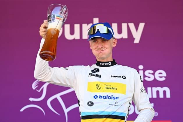 Baloise Belgium Tour 2025 Stage 4 DURBUY, BELGIUM - JUNE 21 : Vandenstorme Dylan (BEL) of Team Flanders - Baloise on the podium during stage 4 of the 94th edition of Baloise Tour of Belgium an UCI ProSeries 2.Pro cycling road race stage for Men Elite of 173.4 km with start in Durbuy and finish in Durbuy on June 21, 2025 in Durbuy, Belgium, 21 06 2025 ( Motordriver Guy De Vuyst - Durbuy Belgium  Copyright: xTomasxSiskx