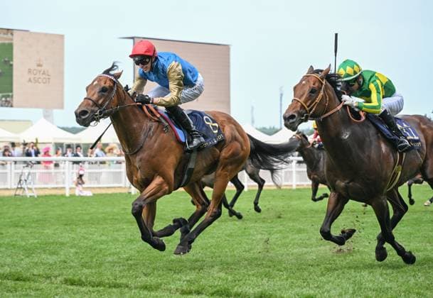 Bilder des Jahres 2025, Sport 06 Juni Sport Themen der Woche KW25 Sport Bilder des Tages 21st June 2025; Ascot Racecourse, Berkshire, England; Royal Ascot Horse Racing, Day 5; James Doyle riding Lazzat wins The Queen Elizabeth II Jubilee Stakes  ActionPlus12803646 SimonxWest