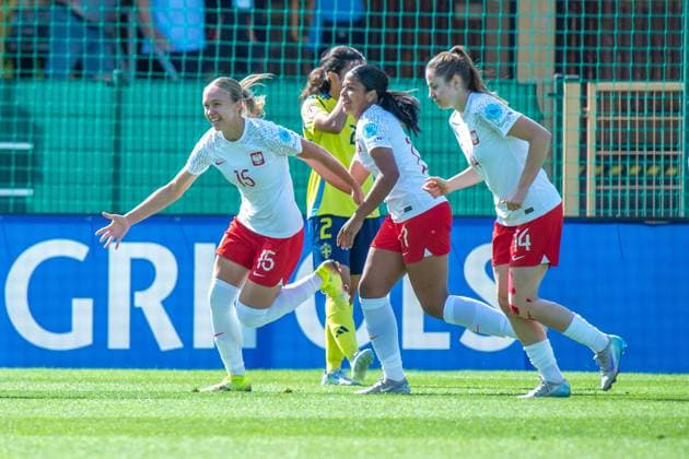 RECORD DATE NOT STATED TARNOBRZEG 21.06.2025 PILKA NOZNA MISTRZOSTWA EUROPY U19 KOBIET 2025 FOOTBALL WOMEN S U19 European Championship, EM, Europameisterschaft 2025 SZWECJA v POLSKA --- SWEDEN v POLAND N Z WERONIKA ARASNIEWICZ MAGDA PIEKARSKA NINA ABE FOT. DOROTA PROKOP ARENA AKCJI NEWSPIX.PL --- newspix.pl 
