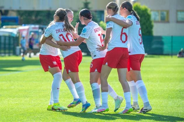 RECORD DATE NOT STATED TARNOBRZEG 21.06.2025 PILKA NOZNA MISTRZOSTWA EUROPY U19 KOBIET 2025 FOOTBALL WOMEN S U19 European Championship, EM, Europameisterschaft 2025 SZWECJA v POLSKA --- SWEDEN v POLAND N Z WERONIKA ARASNIEWICZ MAJA ZIELINSKA IGA WITKOWSKA FOT. DOROTA PROKOP ARENA AKCJI NEWSPIX.PL --- newspix.pl 