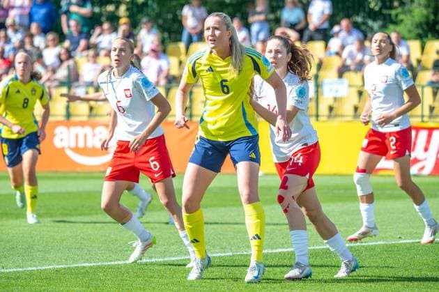 RECORD DATE NOT STATED TARNOBRZEG 21.06.2025 PILKA NOZNA MISTRZOSTWA EUROPY U19 KOBIET 2025 FOOTBALL WOMEN S U19 European Championship, EM, Europameisterschaft 2025 SZWECJA v POLSKA --- SWEDEN v POLAND N Z ALEXANDRA LARSSON IGA WITKOWSKA JAGODA CYRANIAK FOT. DOROTA PROKOP ARENA AKCJI NEWSPIX.PL --- newspix.pl 