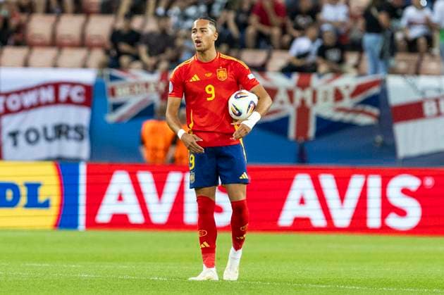 UEFA European Under-21 Championship, quarter-final Spain England 21 06 2025 Mateo Joseph Spain, 9 after conceding the second goal in the UEFA European Under-21 Championship quarter-final match between Spain England, on 21 06 2025, Anton Malatinsky Stadium, Trnava, Slovakia Copyright: xBEAUTIFULxSPORTS Meuselx