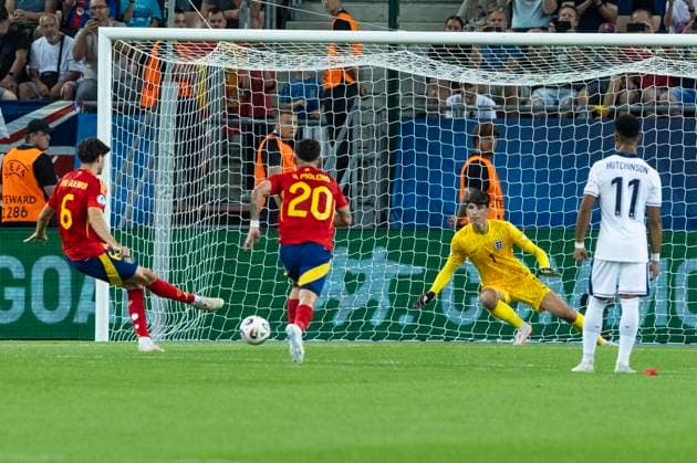 UEFA European Under-21 Championship, quarter-final Spain England 21 06 2025 Javi Guerra Spain, 6 scores the equalizer from the penalty spot in the UEFA European Under-21 Championship quarter-final match between Spain and England, on 21 06 2025, Anton Malatinsky Stadium, Trnava, Slovakia Copyright: xBEAUTIFULxSPORTS Meuselx