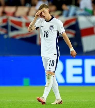 Jay Stansfield of England. Spain U21, U 21 v England U21, UEFA U21 Championship, Quarter-final, Stadion Antona Malatinskeho, Slovakia - 21 Jun 2025  Copyright: xNikolaxKrstic Shutterstockx 15367881cm