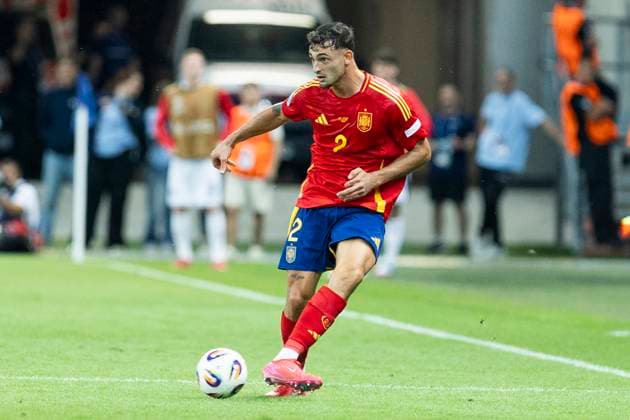 UEFA U21 European Championship, quarter-final Spain England 21 06 2025 Marc Pubill Spain, 2 in the UEFA U21 European Championship quarter-final match between Spain England, on 21 06 2025, Anton Malatinsky Stadium, Trnava, Slovakia Copyright: xBEAUTIFULxSPORTS Meuselx