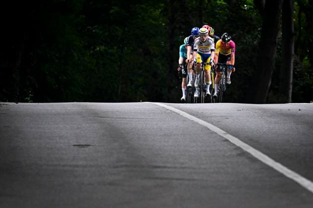 Baloise Belgium Tour 2025 Stage 5 BRUSSEL, BELGIUM - JUNE 22 : Vandenstorme Dylan (BEL) of Team Flanders - Baloise leading the escape pack during stage 5 of the 94th edition of Baloise Tour of Belgium an UCI ProSeries 2.Pro cycling road race stage for Men Elite of 183.2 km with start in Brussel and finish in Brussel on June 22, 2025 in Brussel, Belgium, 22 06 2025 ( Motordriver Guy De Vuyst - Brussel Belgium  Copyright: xTomasxSiskx