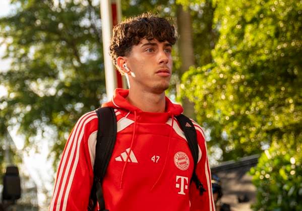 David Santos Daiber FC Bayern Muenchen, 47 FIFA Club World Cup FC Bayern Munich CA Boca Juniors 20 06 2025, FIFA Club World Cup FC Bayern Munich CA Boca Juniors at Hard Rock Stadium, Miami Gardens, Florida, USA Copyright: HMBxMedia xMarcoxBader