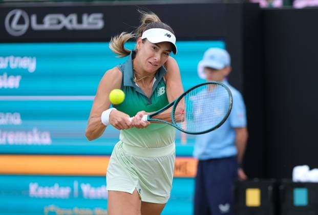 22nd June 2025; Lexus Nottingham Tennis Centre, Nottingham, England; Lexus Nottingham Open, Day 7; McCartney Kessler plays a backhand shot to Dayana Yastremska, womens singles final  ActionPlus12804018 PaulxBonser
