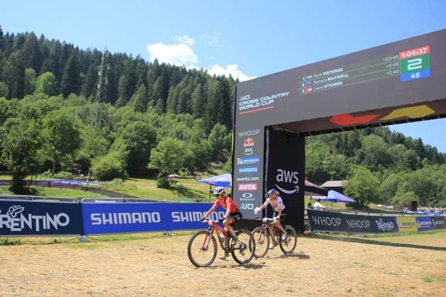 22nd June 2025, Val di Sole, Trentino, Italy; UCI Mountain Bike World Cup, Day 3; Samara Maxwell (NZL) leads Laura Stigger (AUT)  ActionPlus12804122 PierrexTeyssot