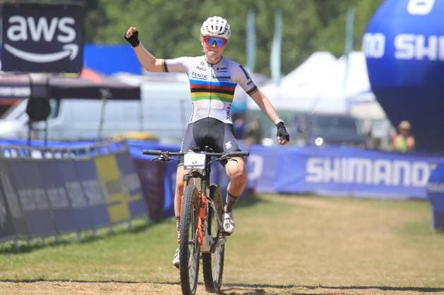 22nd June 2025, Val di Sole, Trentino, Italy; UCI Mountain Bike World Cup, Day 3; Puck Pieterse (NED) celebrates as she crosses the finish line  ActionPlus12804125 PierrexTeyssot