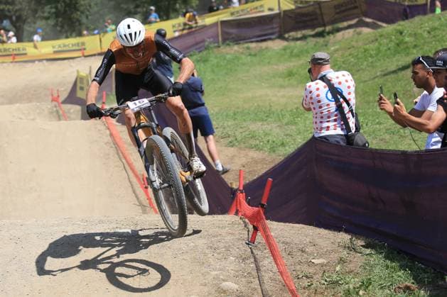 UCI MTB World Cup - XCO Pierre Teyssot MAXPPP ; UCI MTB World Cup - XCO. Commezzadura, Italy on June 22, 2025. Cross-Country Olympic Race, Men, Mathis Azzaro (FRA) Pierre Teyssot Maxppp Commezzadura Trentino Italy  Copyright: xMAXPPPxPierrexTeyssotx PT1_5404 PT1_5404